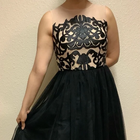 Jackie Jon Dress - Picture 1 of 13